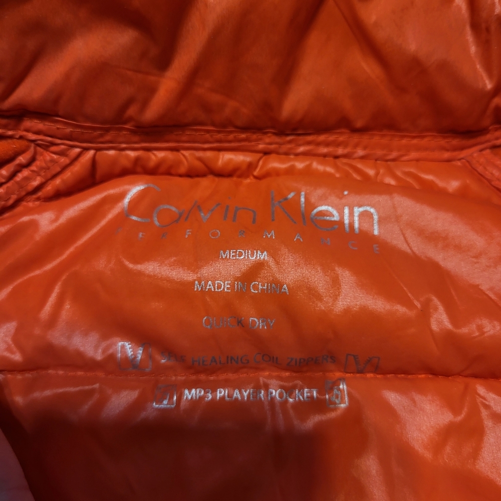 Calvin Klein Performance Duck Down Waterfowl Feat… - image 7